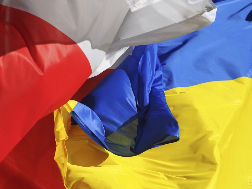 Для сохранения дипломатических отношений с Польшей, Украине не нужно углубляться в историческую память &#8212; политолог