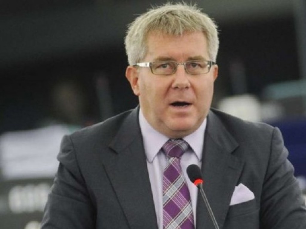 Польского депутата уволили с поста вице-главы Европарламента