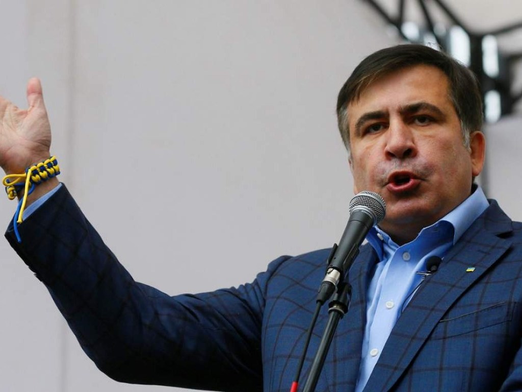 Саакашвили использует юридические казусы, чтобы остаться в Украине – политолог