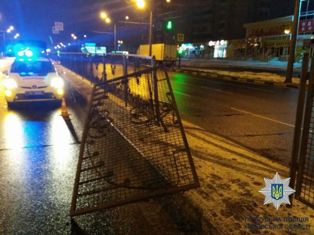 В Харькове сильно пьяный водитель устроил сразу два ДТП (ФОТО)