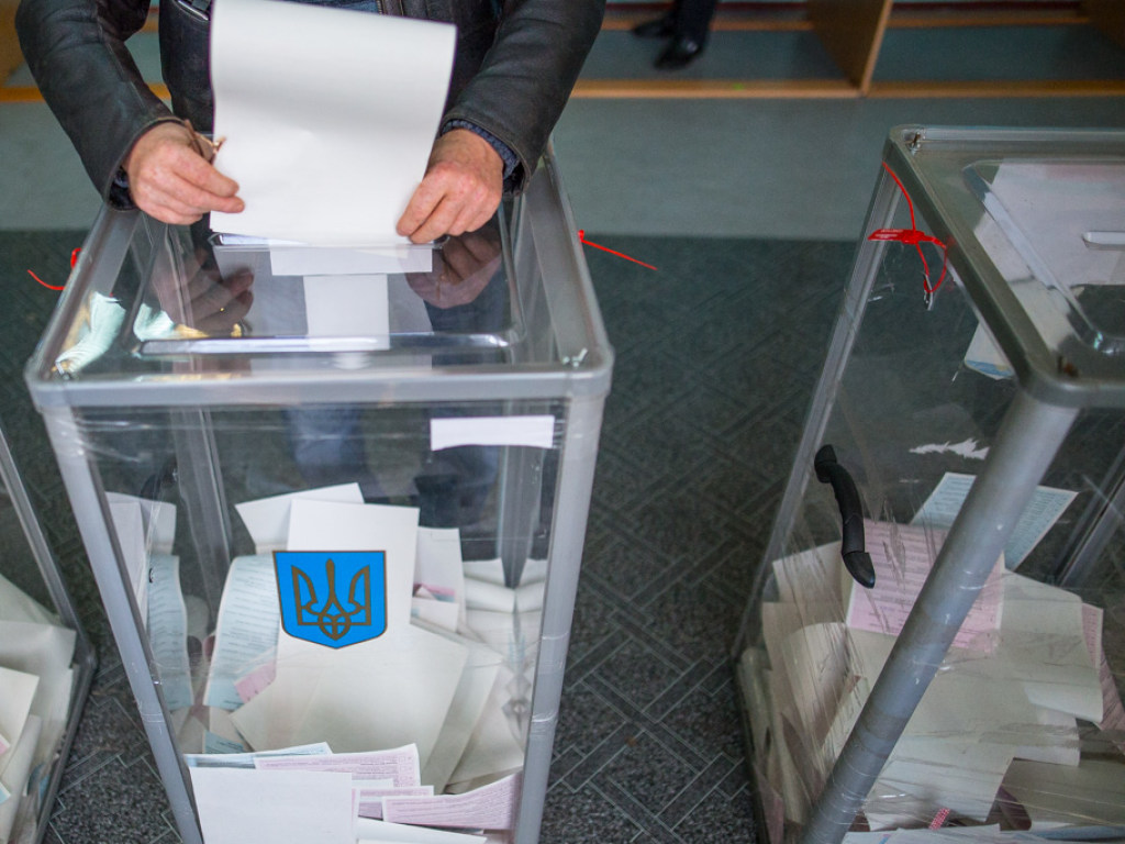 Выборы будут сложными, потому что украинцы не доверяют политикам &#8212; эксперт