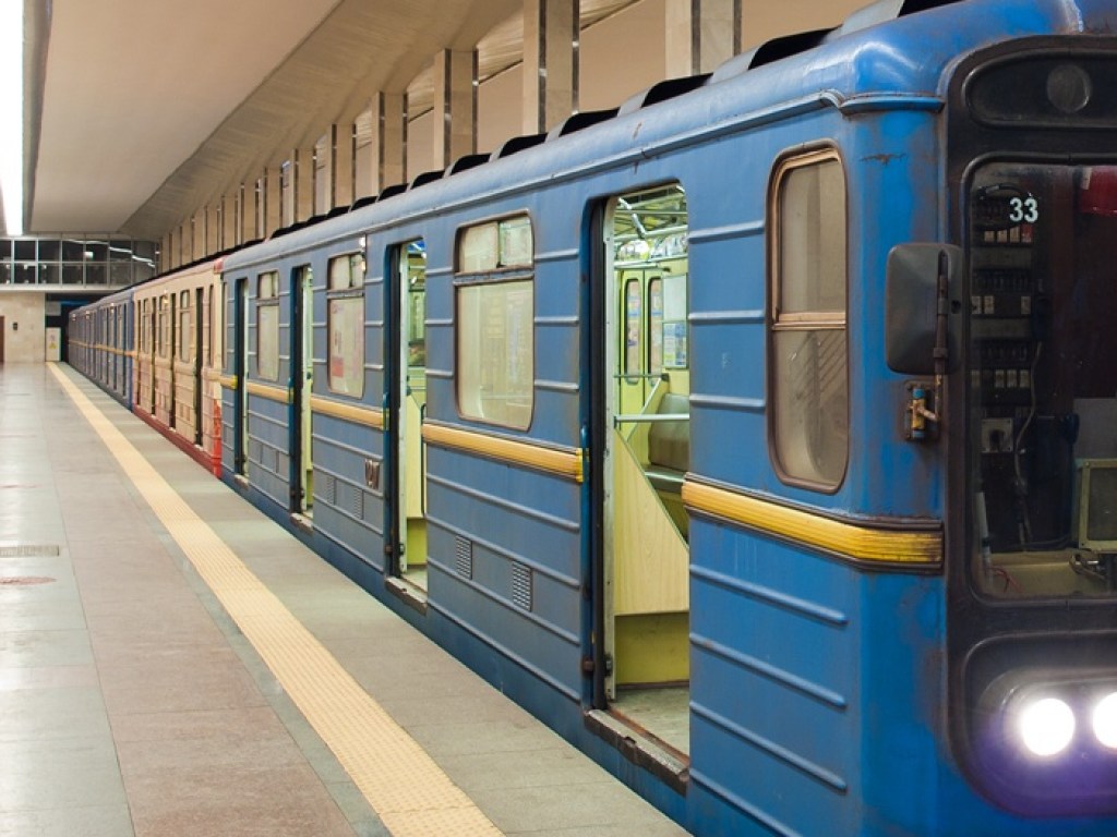 В киевском метро пассажиры поймали грабителя