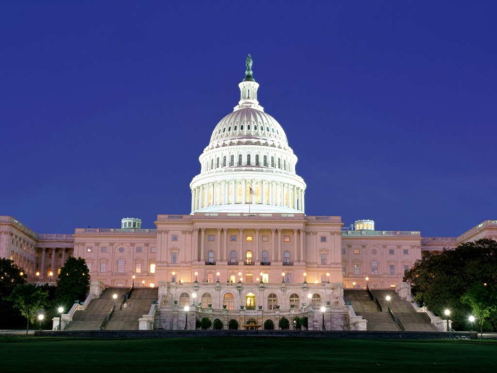 В США завершился «шатдаун»: Сенат принял бюджет