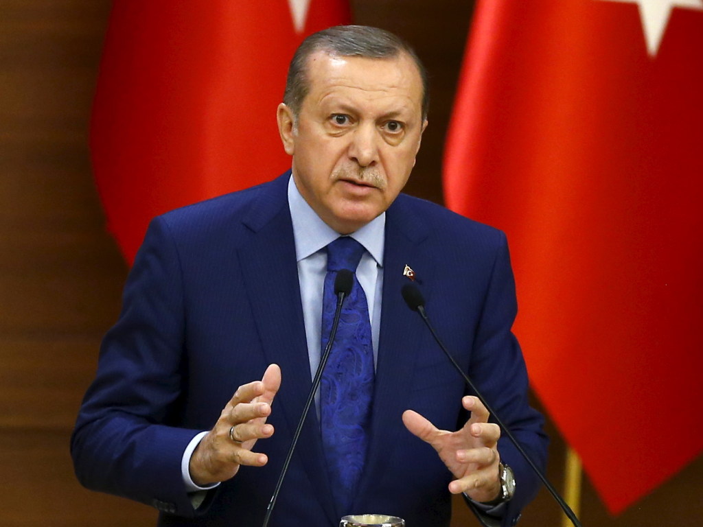 Операция «Оливковая ветвь»: Эрдоган заявил о потере вертолета ВВС Турции на юго-востоке страны