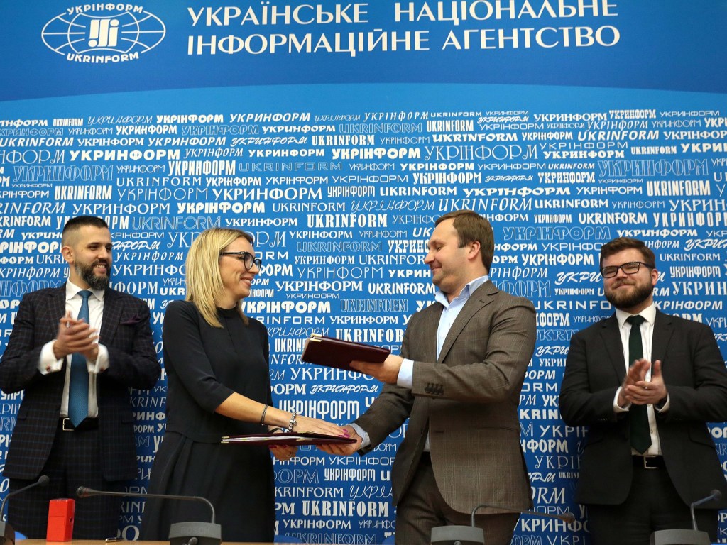 «Укрзализныця» впервые подписала договоры на поставку дизтоплива по мировым ценам