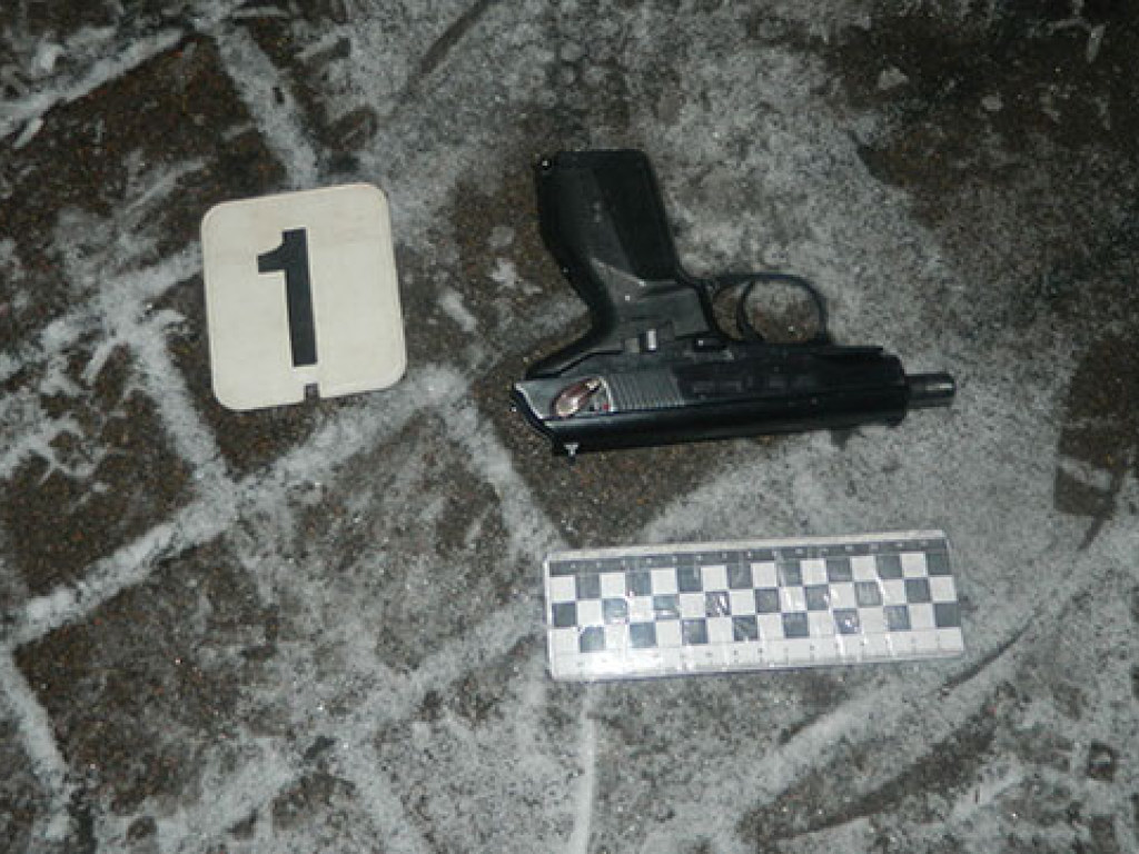 Стрельба в центре Киева: молодой человек в ходе конфликта применил пистолет (ФОТО)
