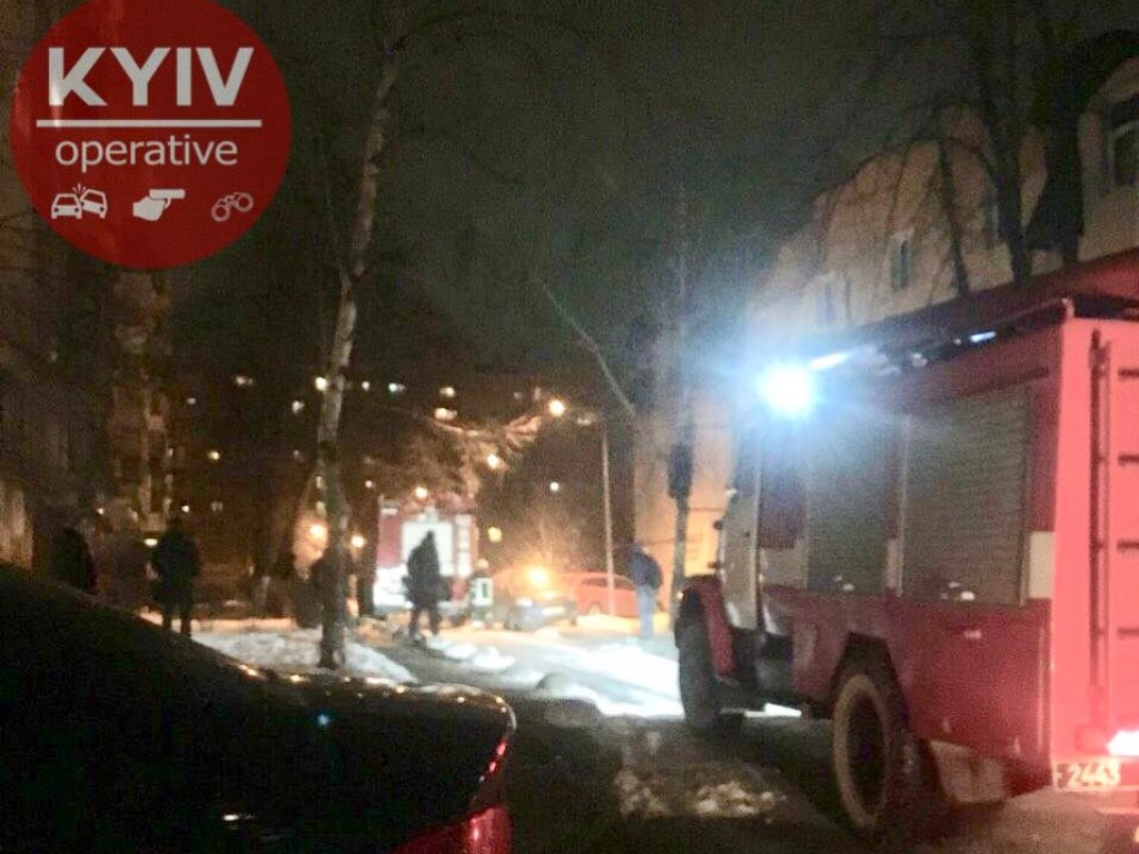 Под Киевом произошел пожар в многоэтажке, есть пострадавшие (ФОТО)