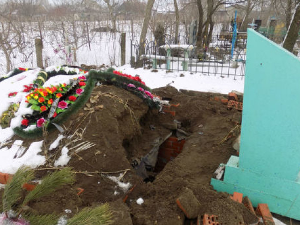 В Одесской области задержали расхитителя могил (ФОТО)