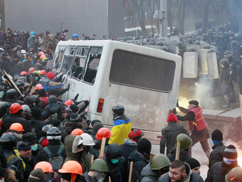 Весной в Украине обычно никаких политических акций не происходит – экс-нардеп