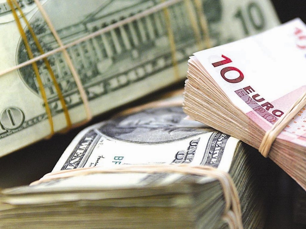Внешнеторговый баланс Украины ушел в минус на 2,6 миллиарда долларов