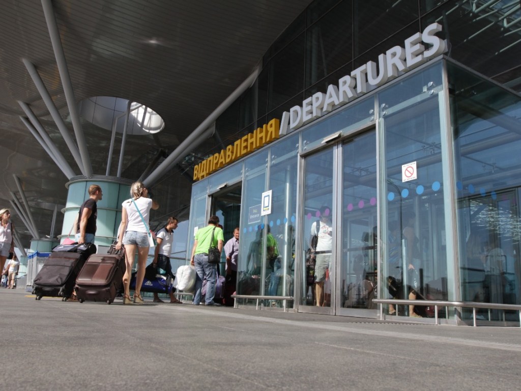 В аэропорту «Борисполь» задержали гражданина Азербайджана, который находился в международном розыске