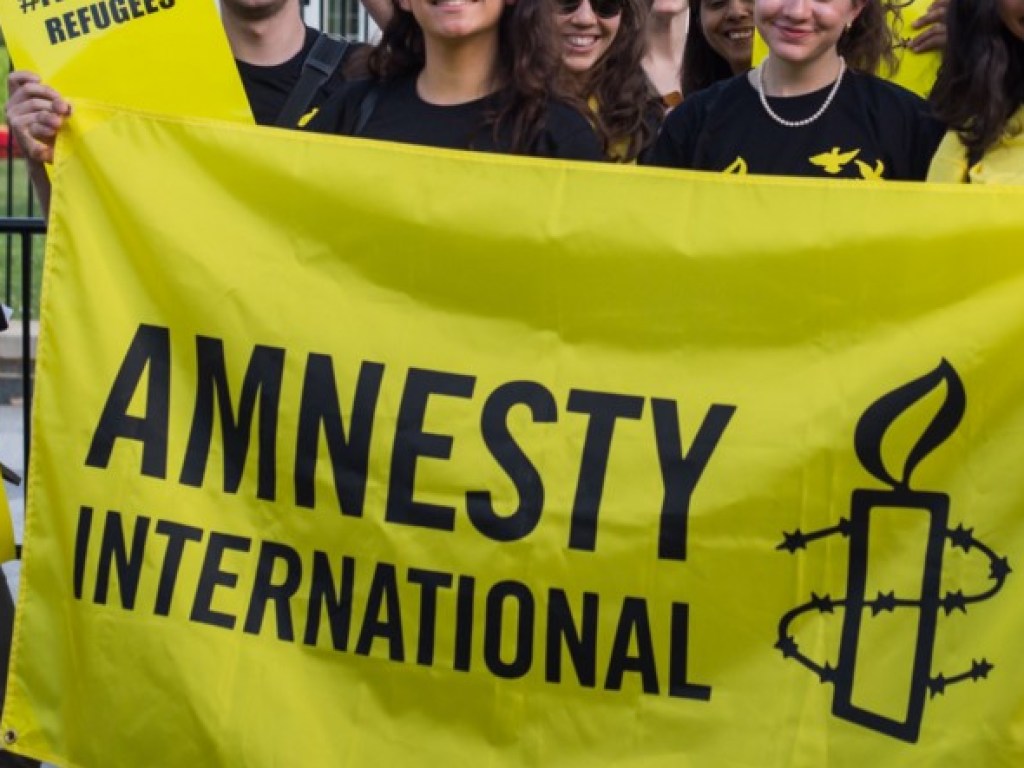 Amnesty International констатировала усиление давления властей на журналистов и активистов в Украине