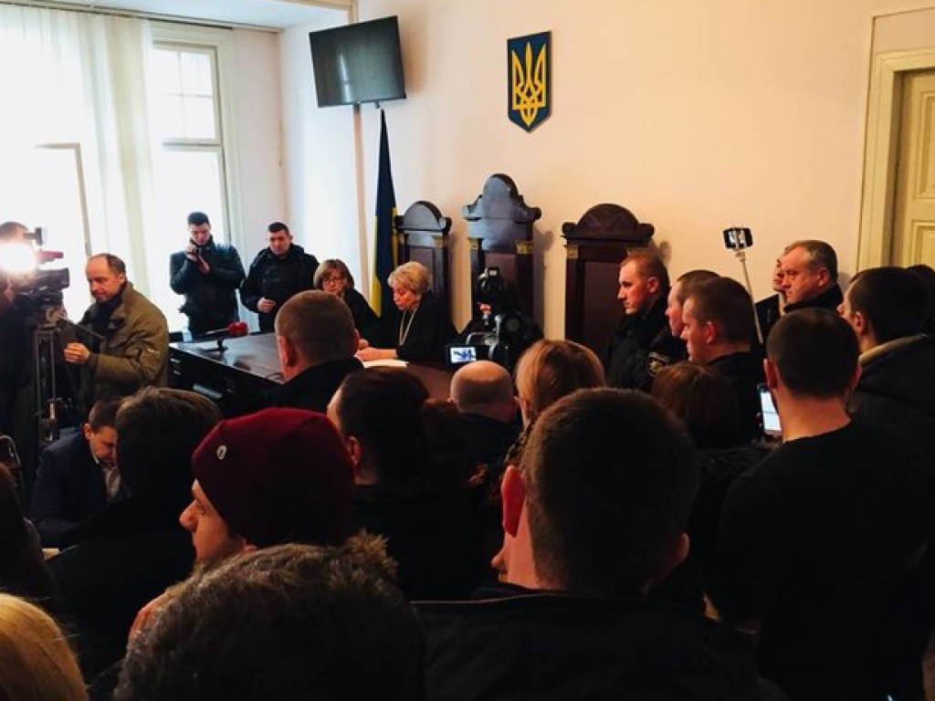 Добровольцев ОУН судили во Львове: обвиняемый вскрыл себе вены (ФОТО)