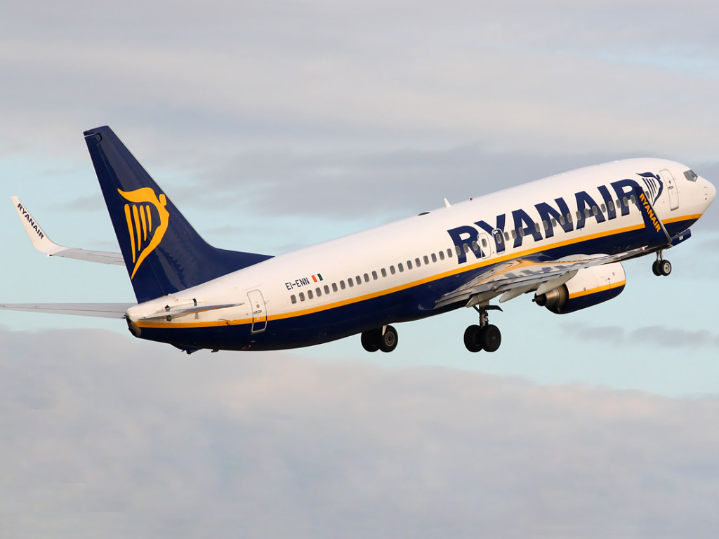 Омелян уточнил сроки запуска Ryanair