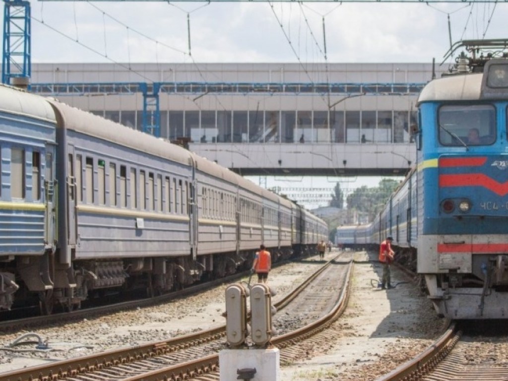 Эксперт пояснил повышение тарифов на пассажирские железнодорожные перевозки