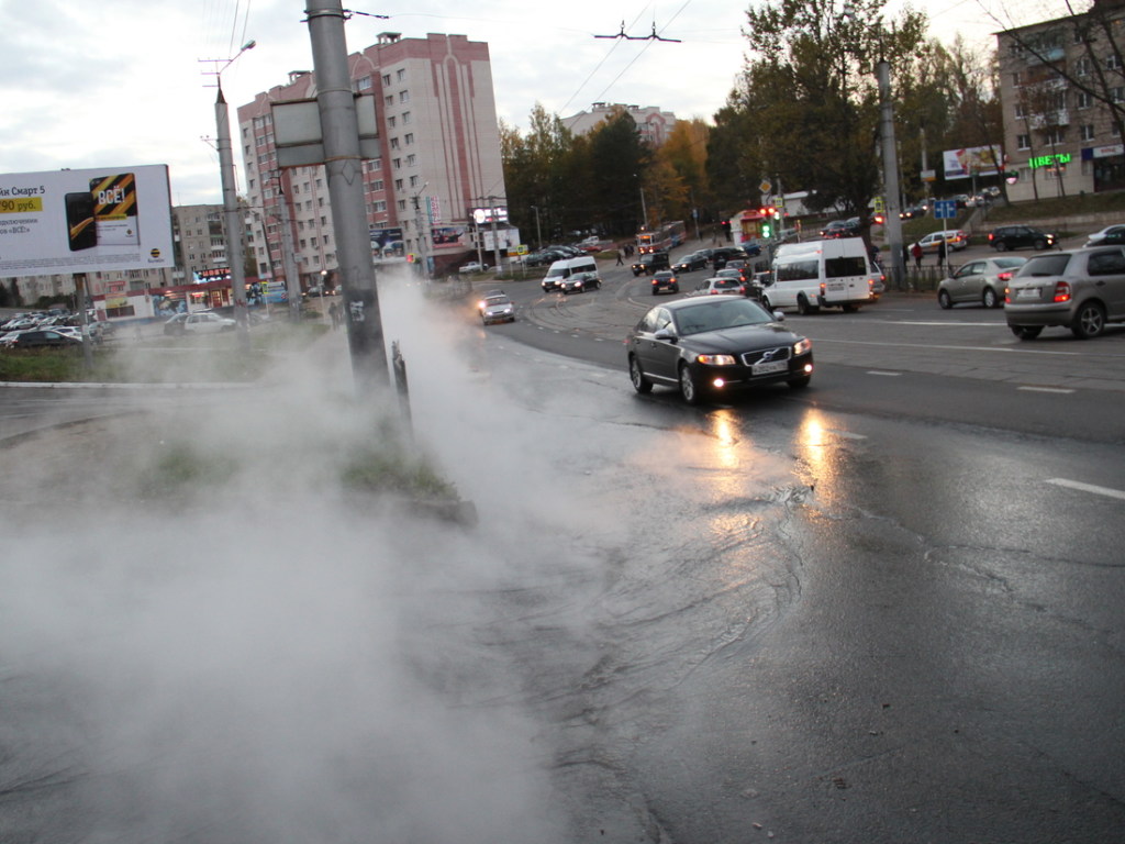 В украинских городах начнутся прорывы теплосетей из-за износа оборудования и коррупции – эксперт