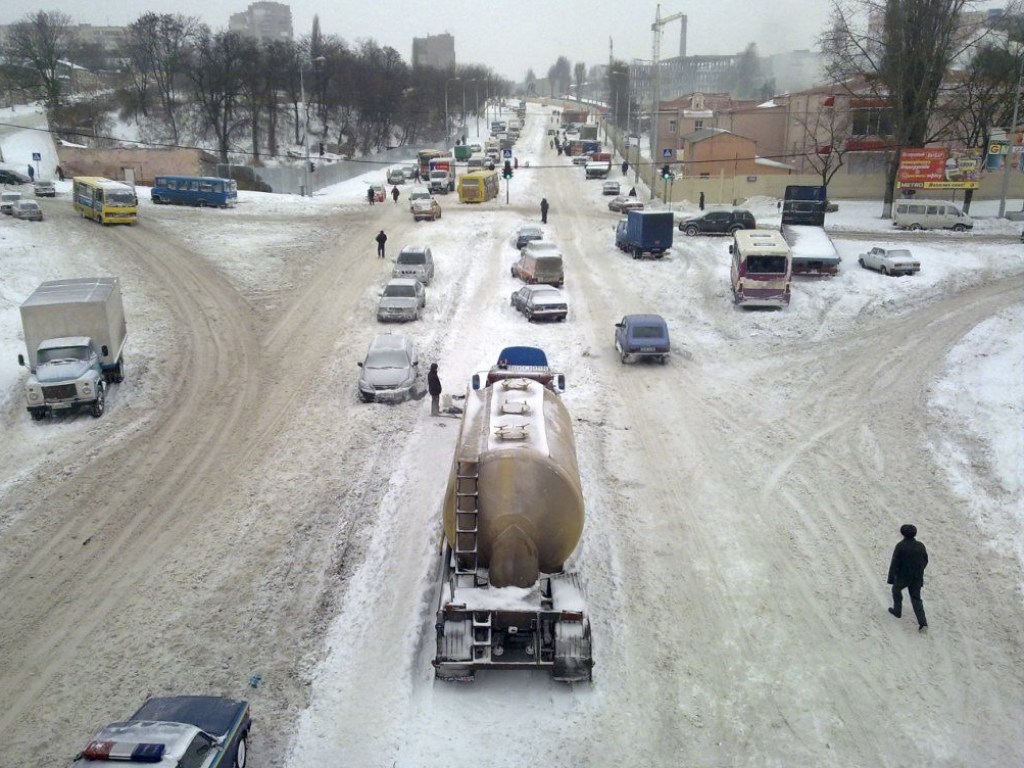В Одессе 27 февраля из-за предстоящего снегопада перестанут работать школы и детские сады
