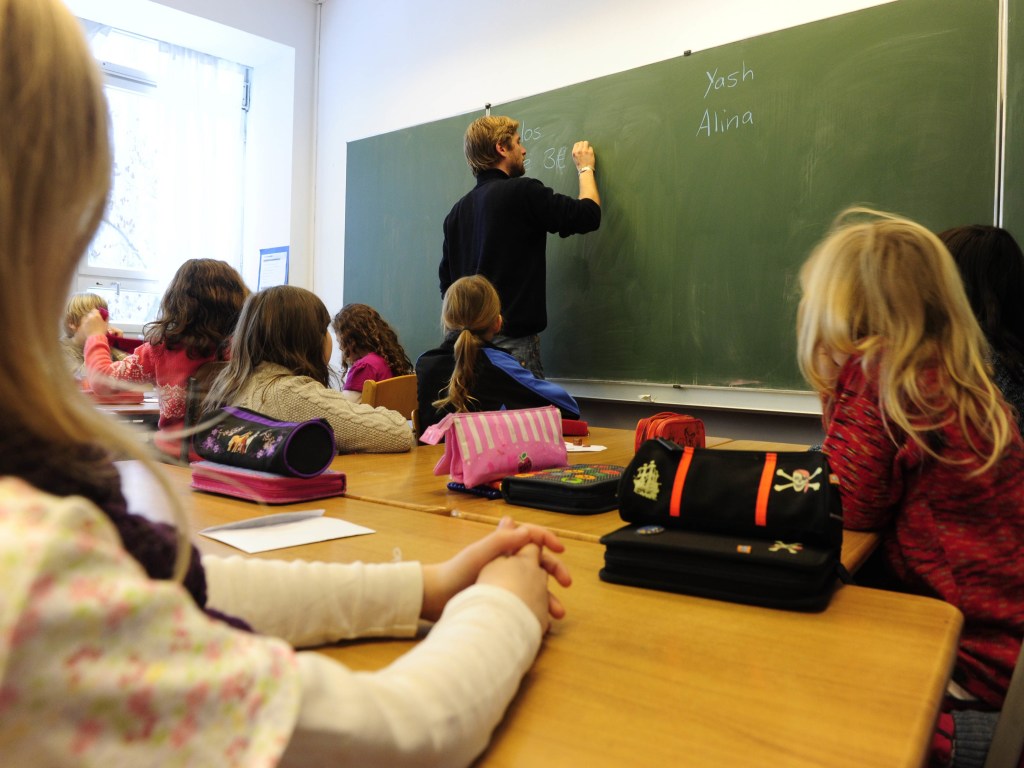 Прекращения работы образовательных учреждений в Закарпатье в связи с нехваткой газа не будет