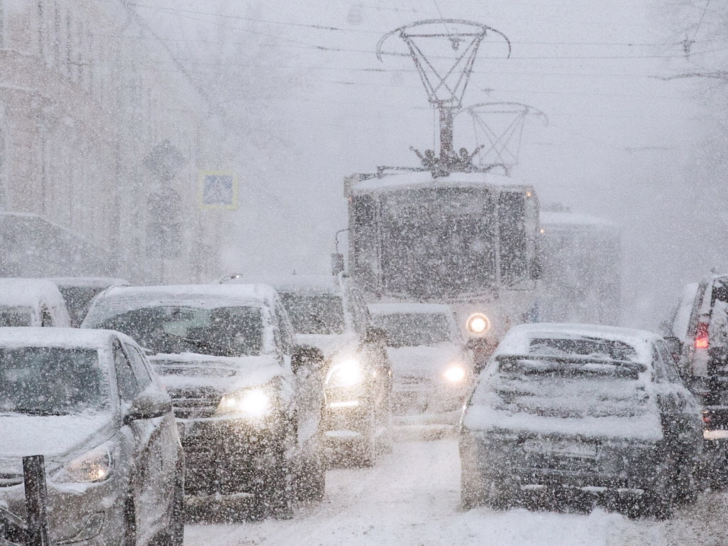 Синоптики объявили о штормовом предупреждении на субботу