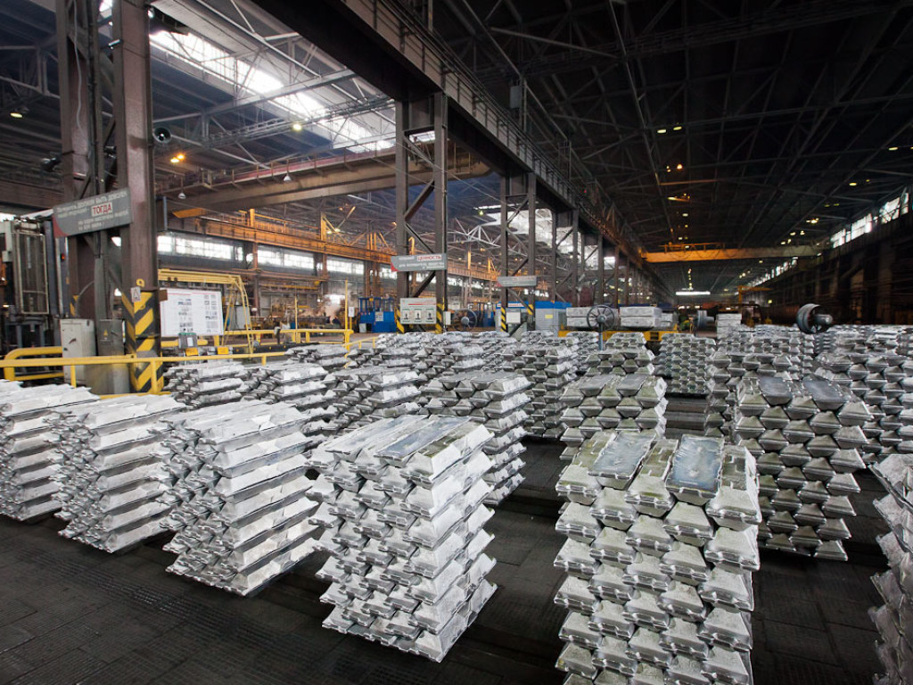 США ввели пошлины на импорт стали и алюминия