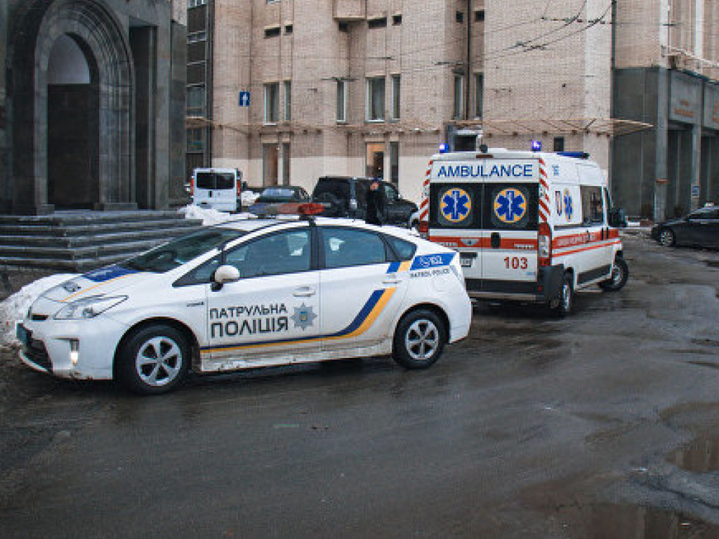 В Киеве на Майдане в туалете McDonald’s избили полицейских &#8212; СМИ (ФОТО)