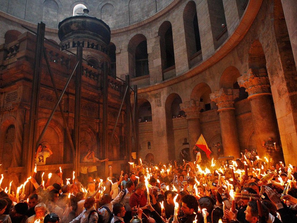 Представитель коптской церкви сделал заявление о том, как подделывают «благодатный огонь» в Храме Господнем