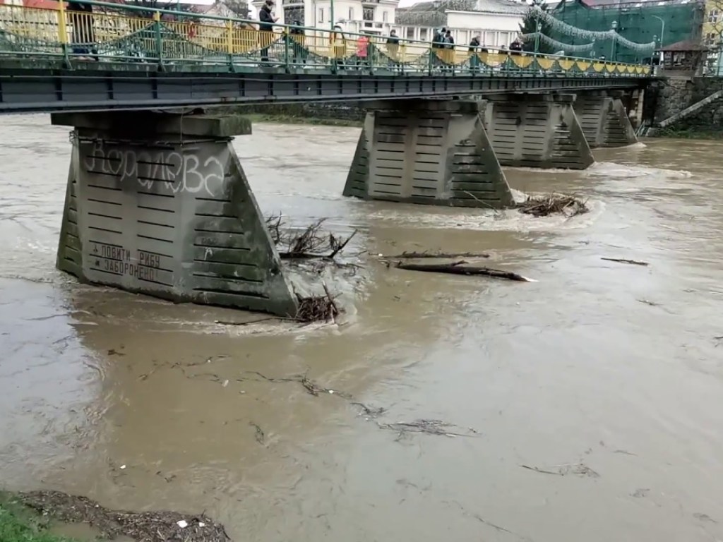 Синоптики предупредили о подъеме уровня воды на реках Украины