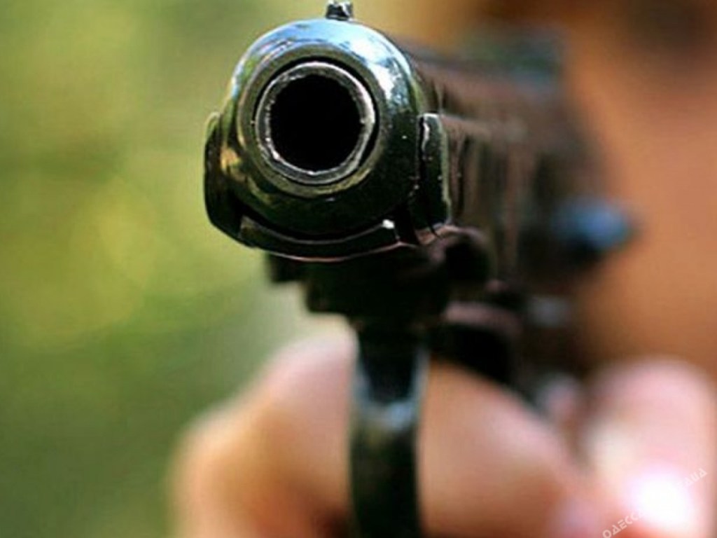 В Одессе мужчина открыл стрельбу по людям из окна квартиры (ФОТО)