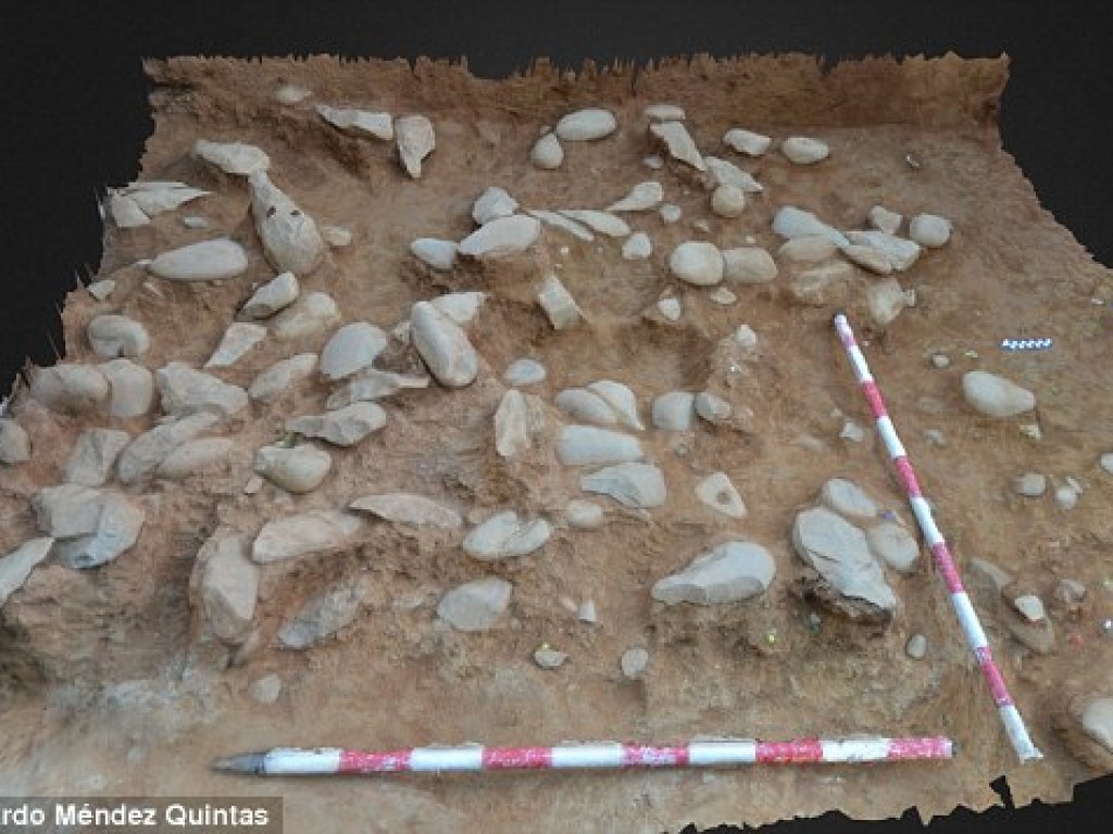 В Испании обнаружили 300-тысячелетние гигантские каменные топоры (ФОТО)