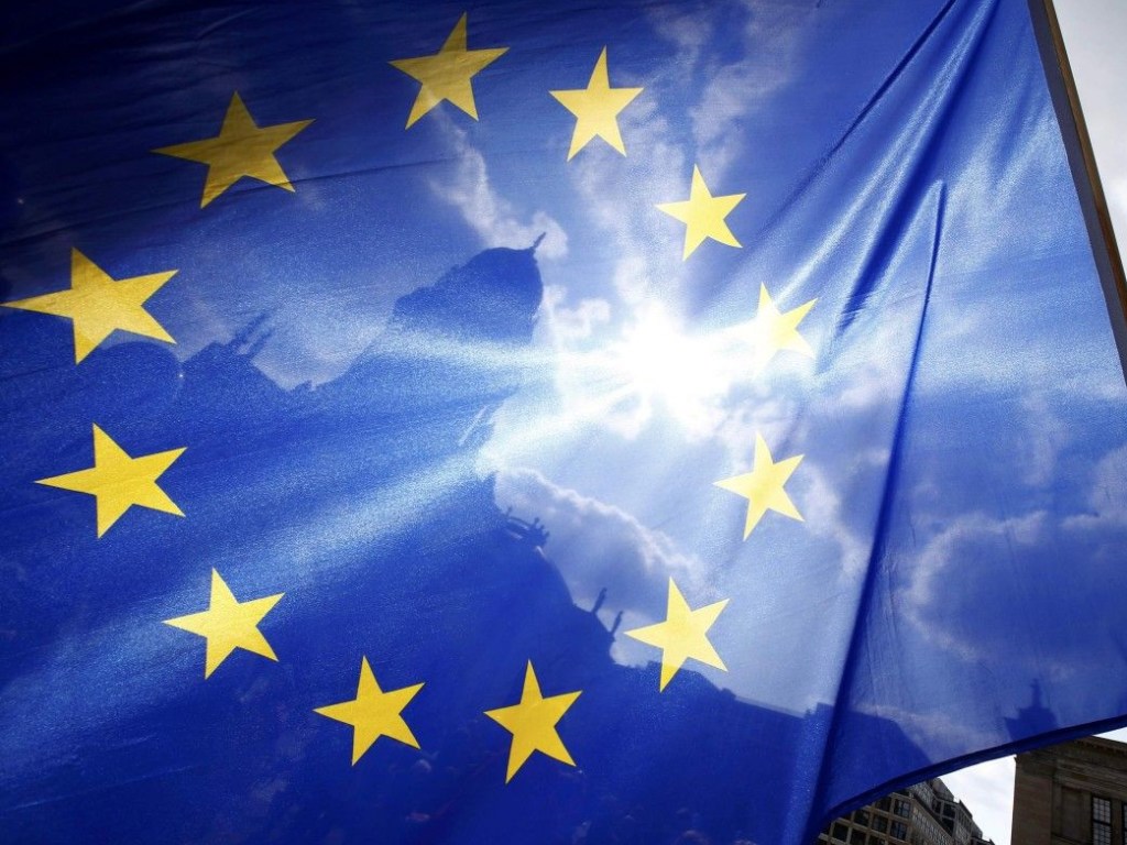 Из-за недовольства Украиной ЕС может приостановить безвиз – эксперт