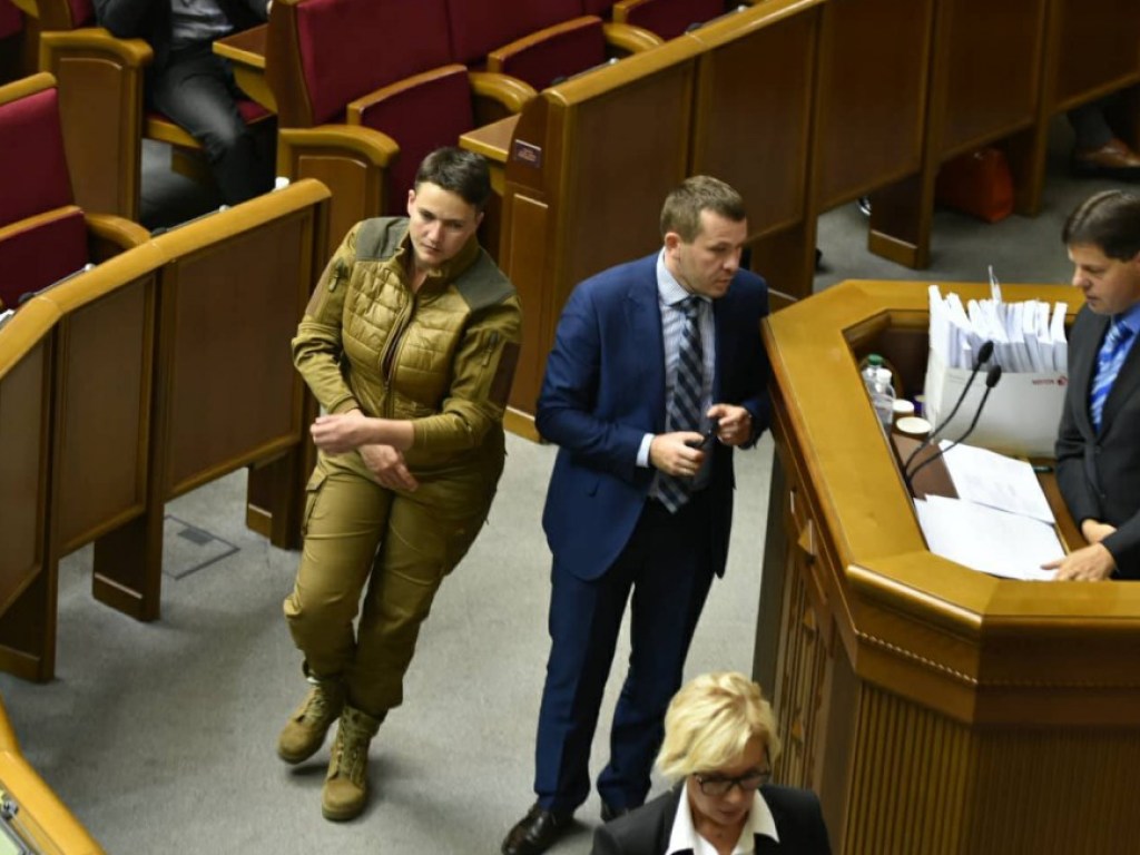 Надежду Савченко исключили из комитета ВР по национальной безопасности