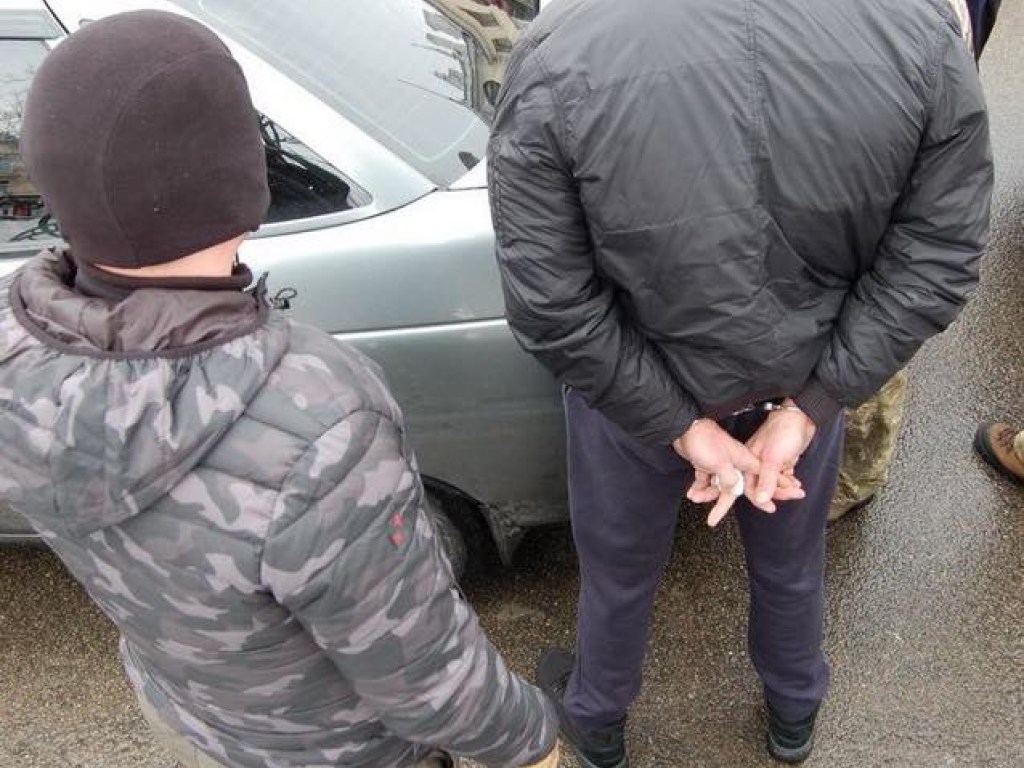 СБУ предотвратила в Чернигове поставку оружия из зоны АТО (ФОТО)