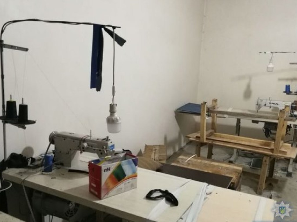 В Одесской области разоблачили подпольный цех по пошиву одежды (ФОТО)