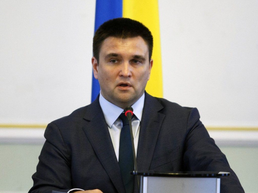 Климкин предложил трудоустроить высланных из РФ британских дипломатов в Киеве