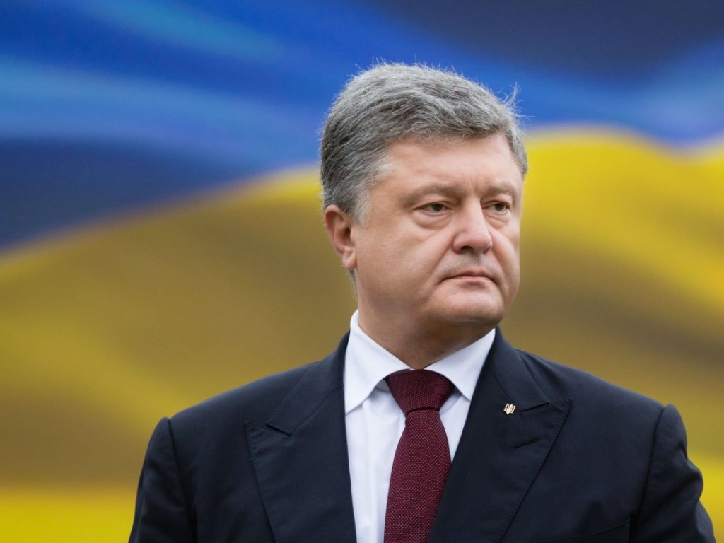 Политолог: Записи, на которых Порошенко угрожает Онищенко – атака на имидж Президента
