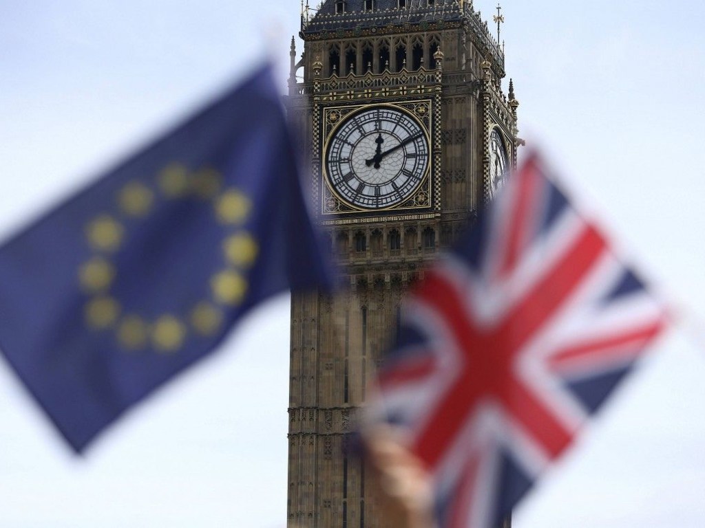 Парламент Великобритании предложил отложить выход страны из Евросоюза