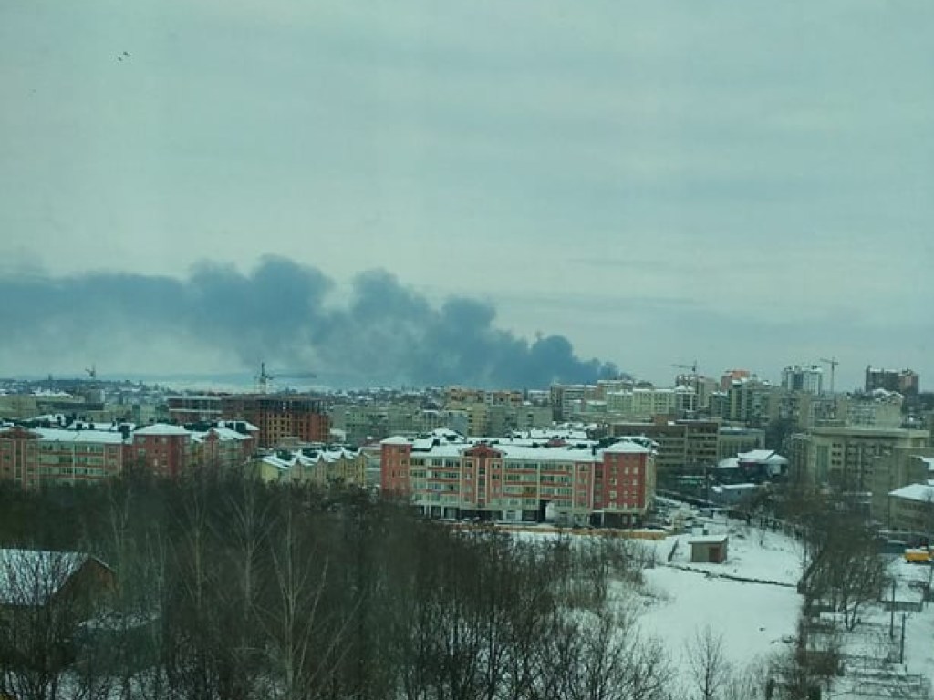 В Черновцах на «Калиновском рынке» произошел масштабный пожар: есть пострадавшие (ФОТО, ВИДЕО)