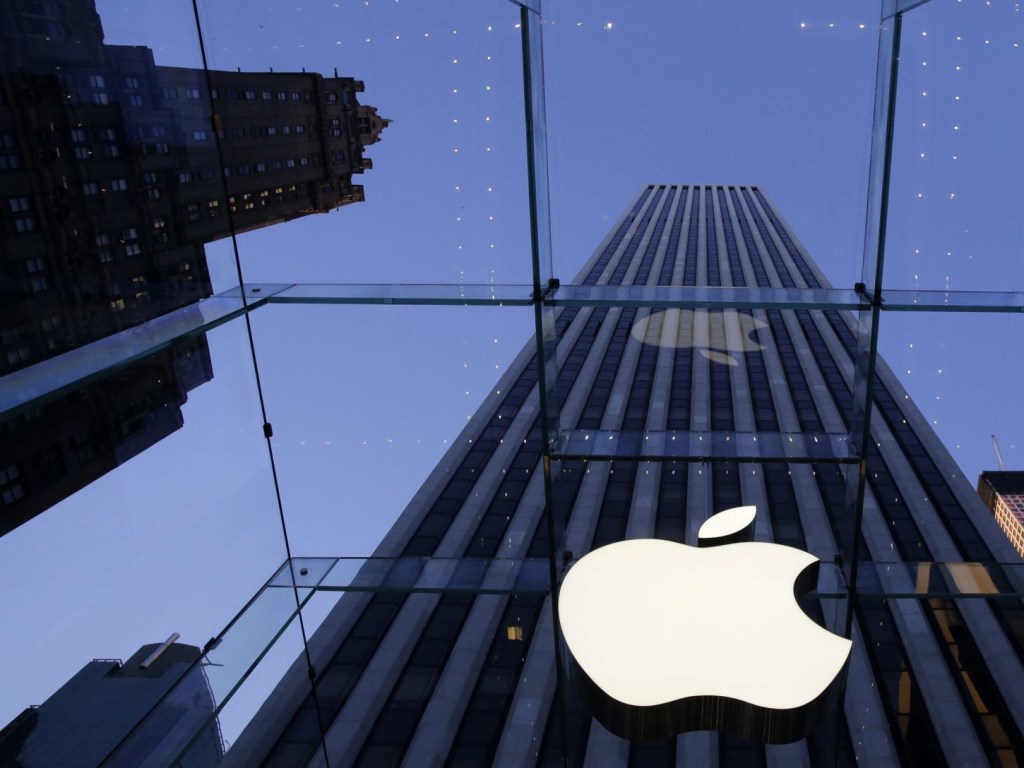 Apple создала свои первые дисплеи — СМИ