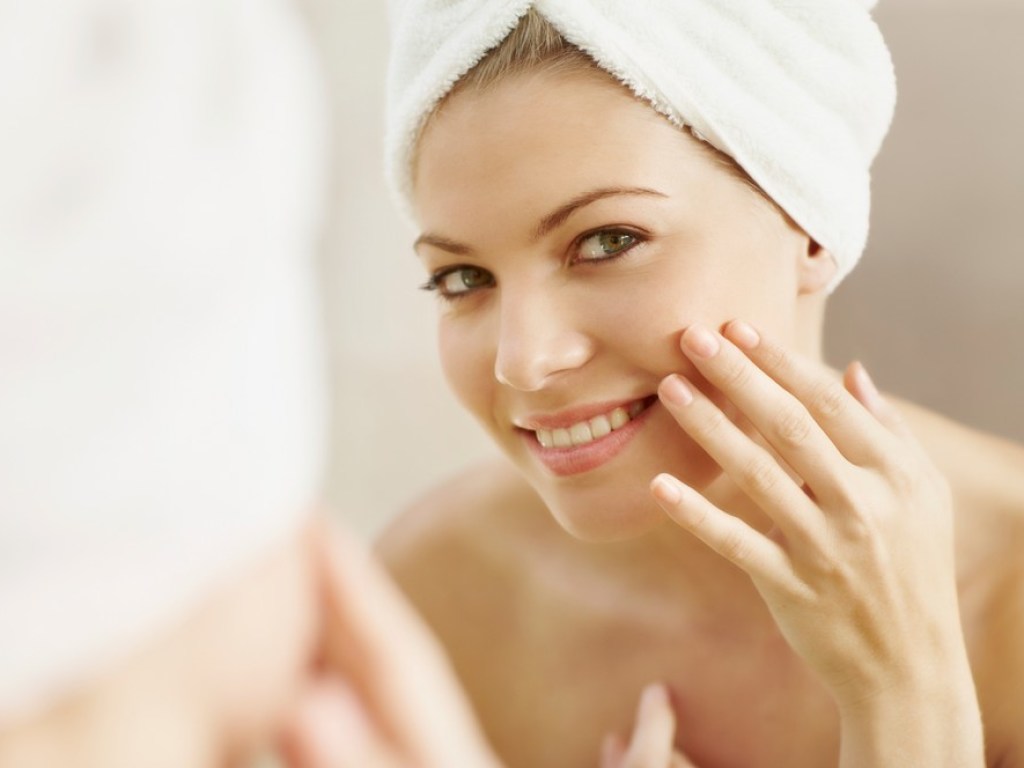 Плохое увлажнение кожи приводит к появлению морщин &#8212; косметолог