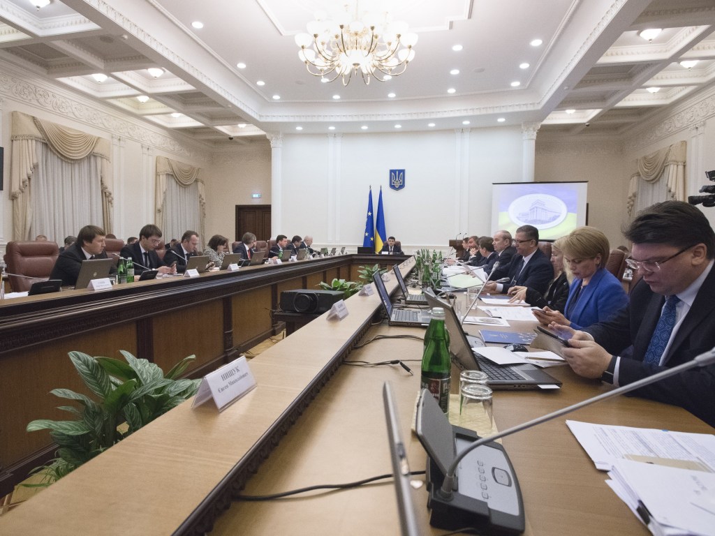 Украина официально прекратила действие программы экономического сотрудничества с Россией