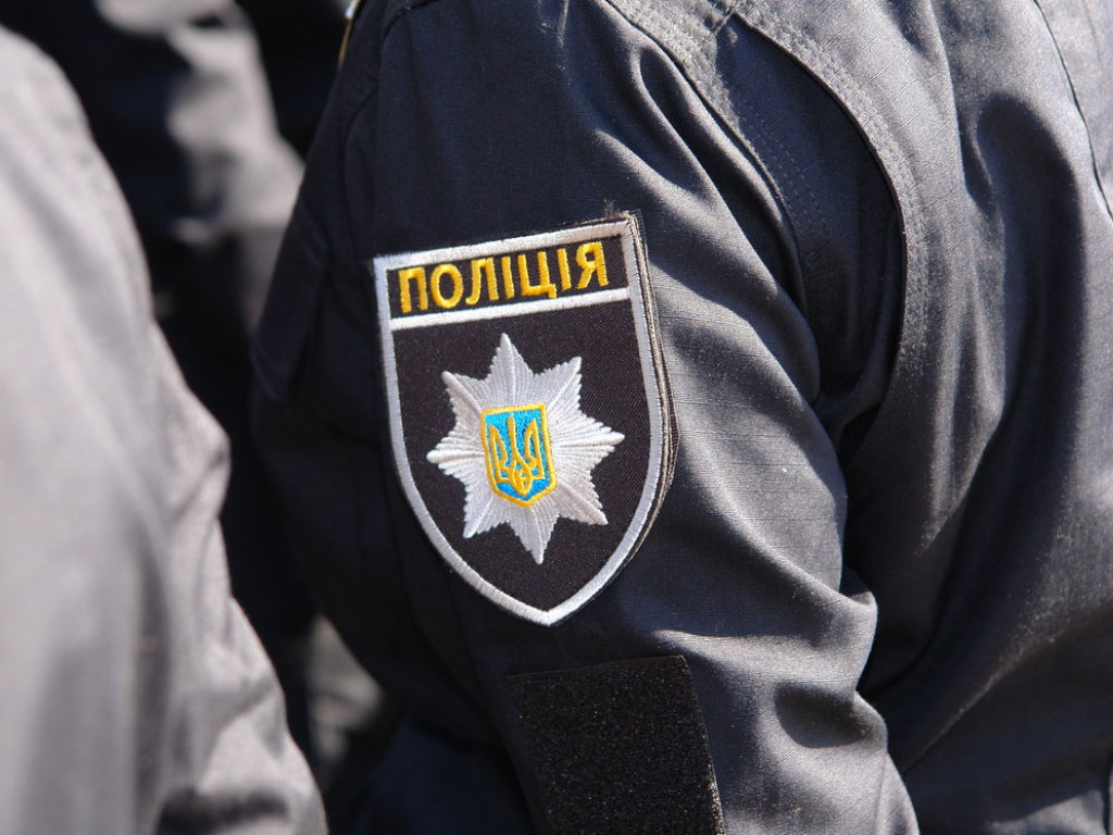 В Киеве в Печерском районе избили и ограбили мужчину (ФОТО)