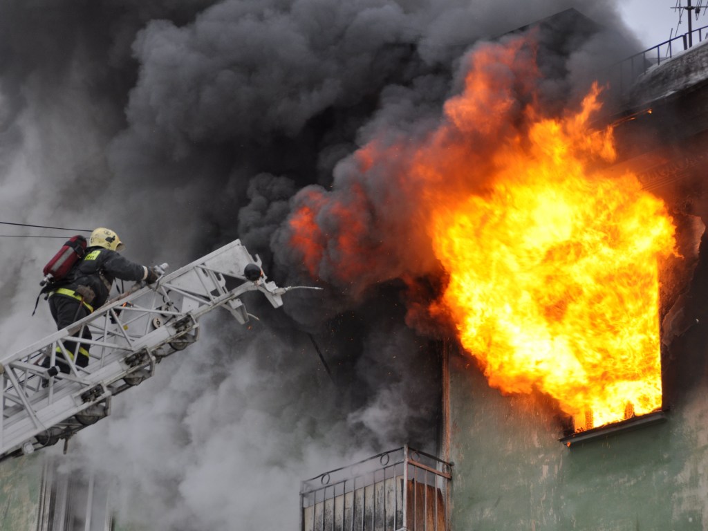 За сутки в Украине при пожарах погибли 14 человек