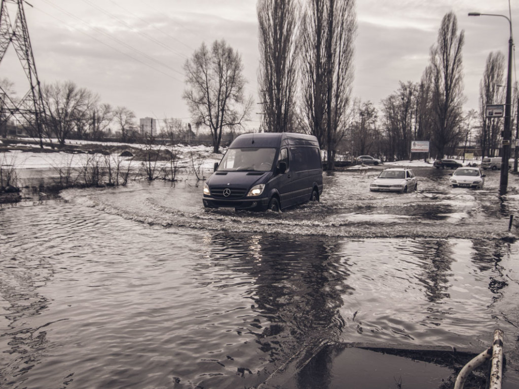 В результате паводка Киеву грозит экологическая катастрофа – эксперт
