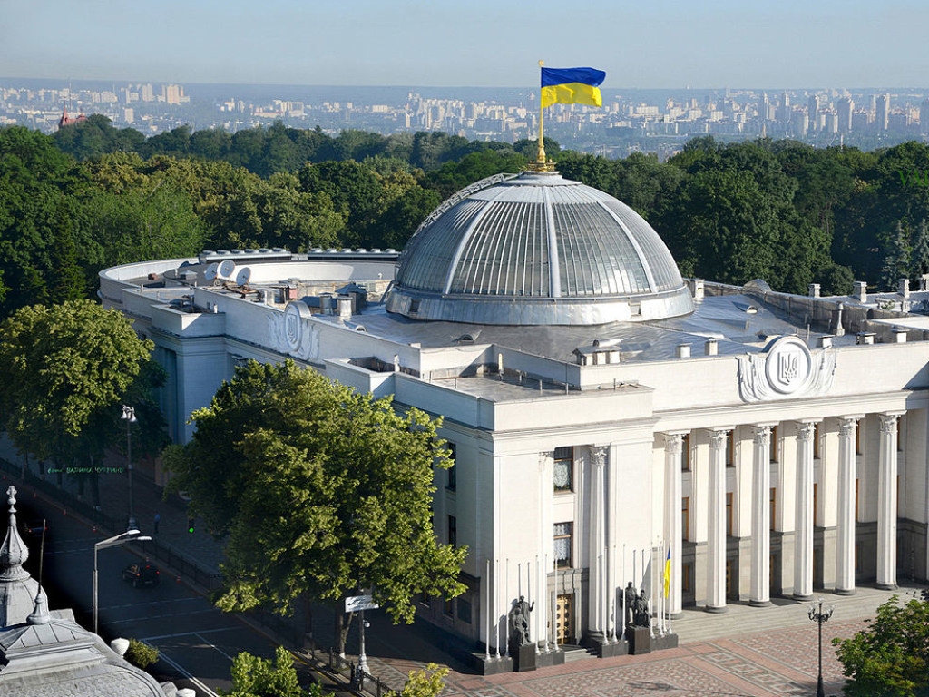 Повестка дня ВР: Представления на Савченко и реформа парламента