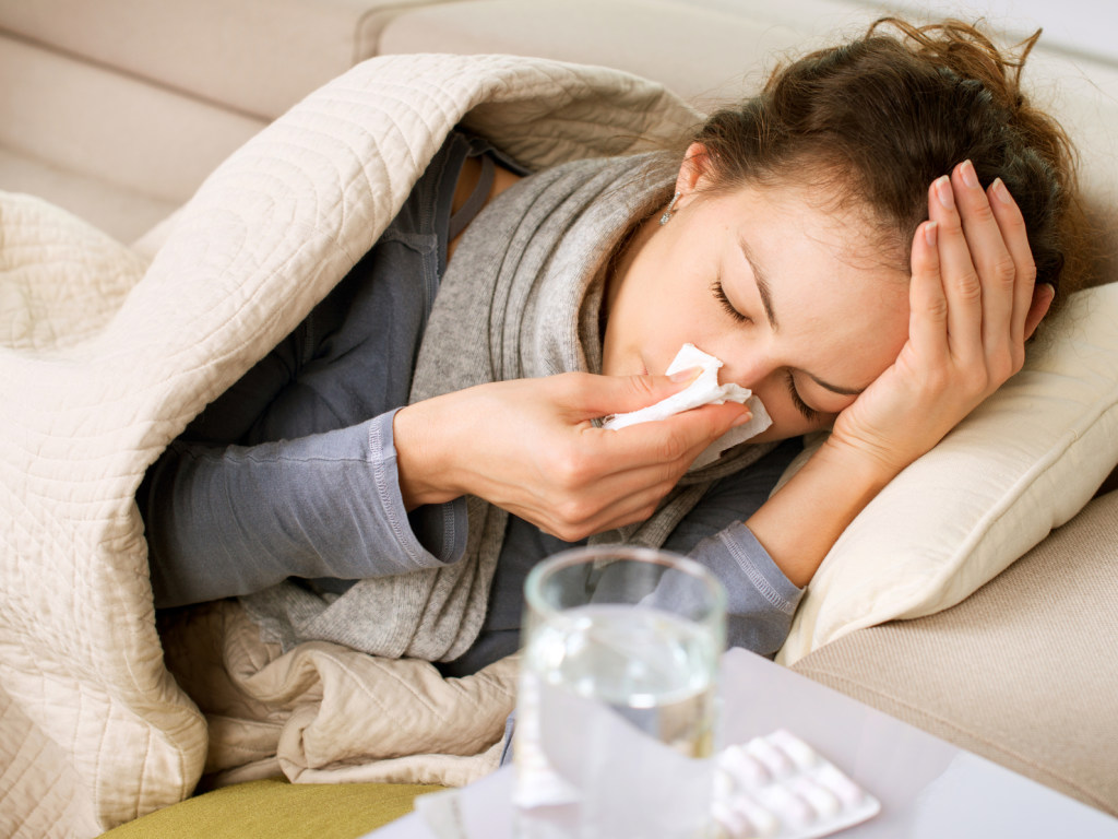 Эпидемический порог по гриппу и ОРВИ превышен в трех регионах Украины