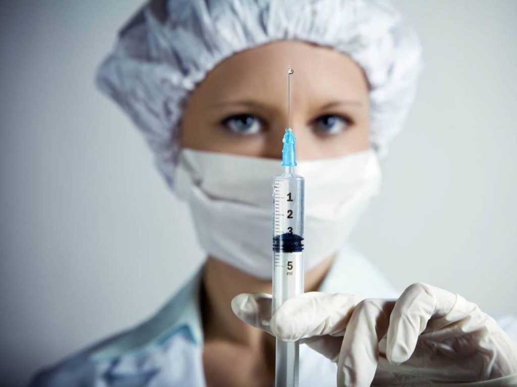В Эстонии предлагают разрешить делать прививки от гриппа прямо в аптеках