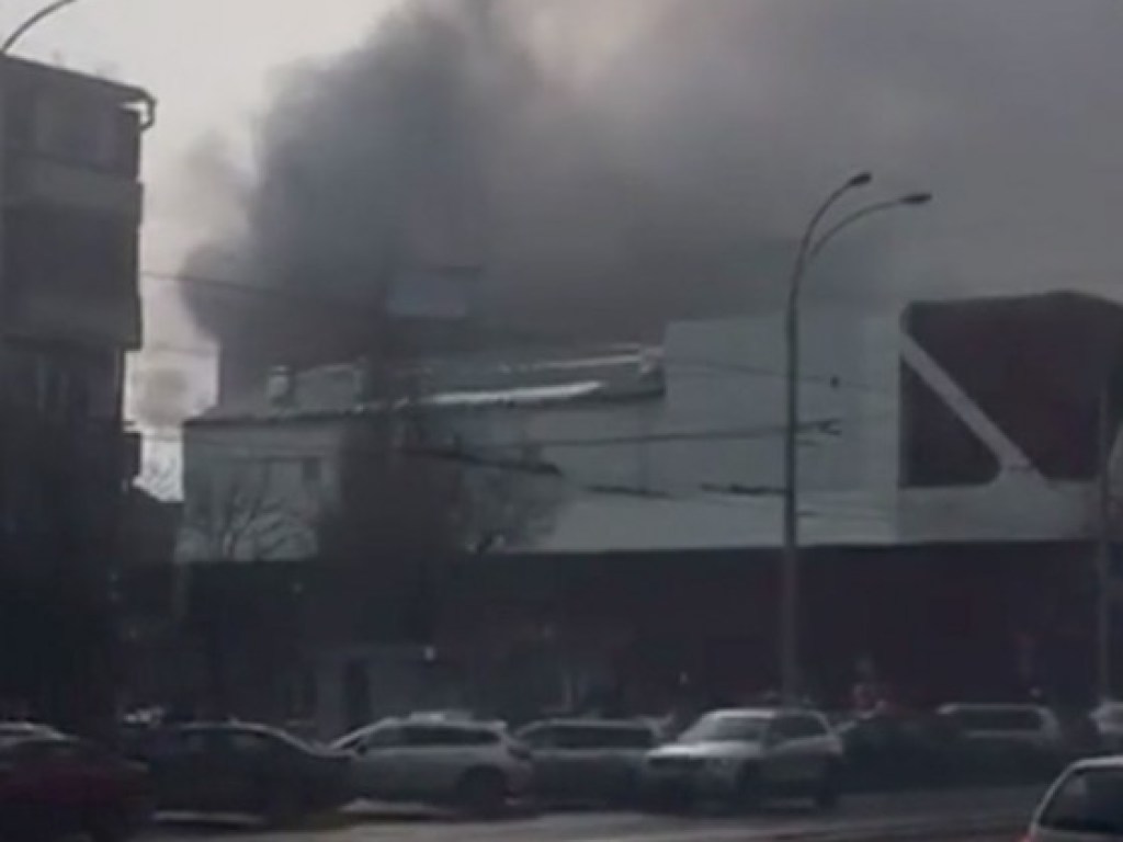 В Кемерово масштабный пожар в ТРЦ: погибли дети (ФОТО, ВИДЕО) &#8212; ОБНОВЛЯЕТСЯ