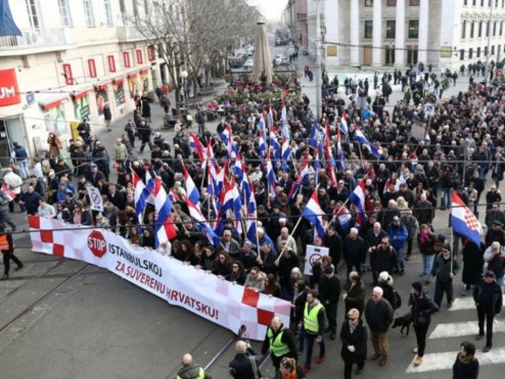 Тысячи хорватов протестовали против ратификации Стамбульской конвенции
