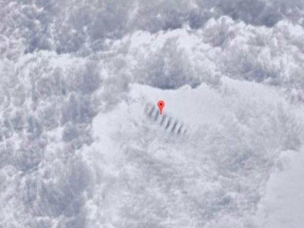 Наука бессильна: в Антарктиде обнаружена загадочная лестница (ФОТО)