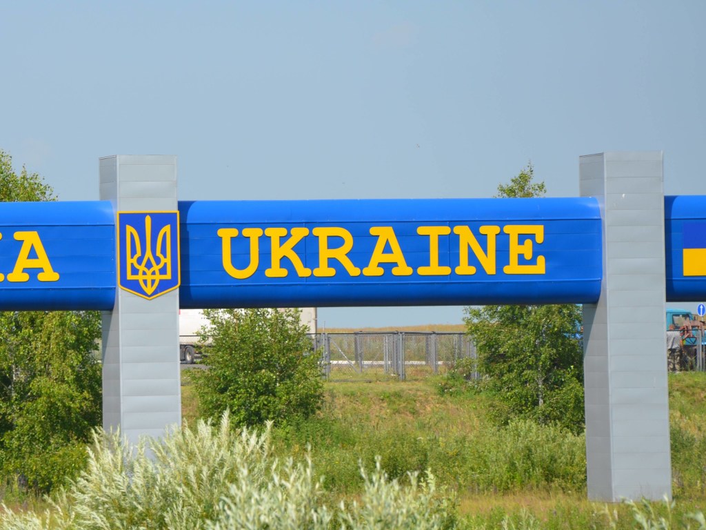 Политолог прокомментировал ужесточение правил въезда для россиян в Украину
